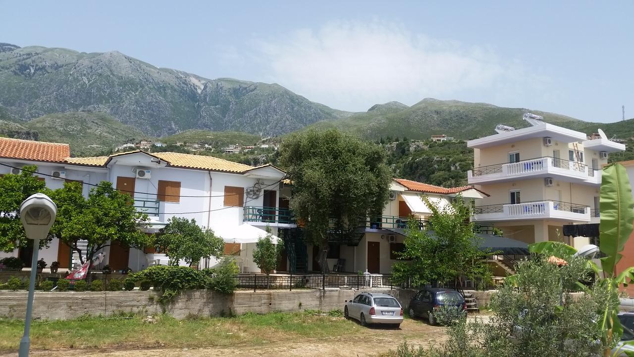 Mehilli Hotel Dhermi Exterior photo