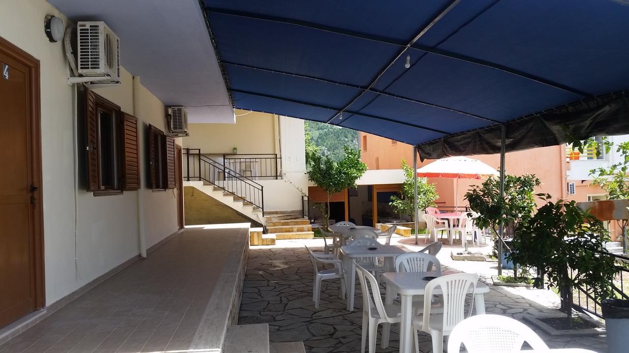 Mehilli Hotel Dhermi Exterior photo